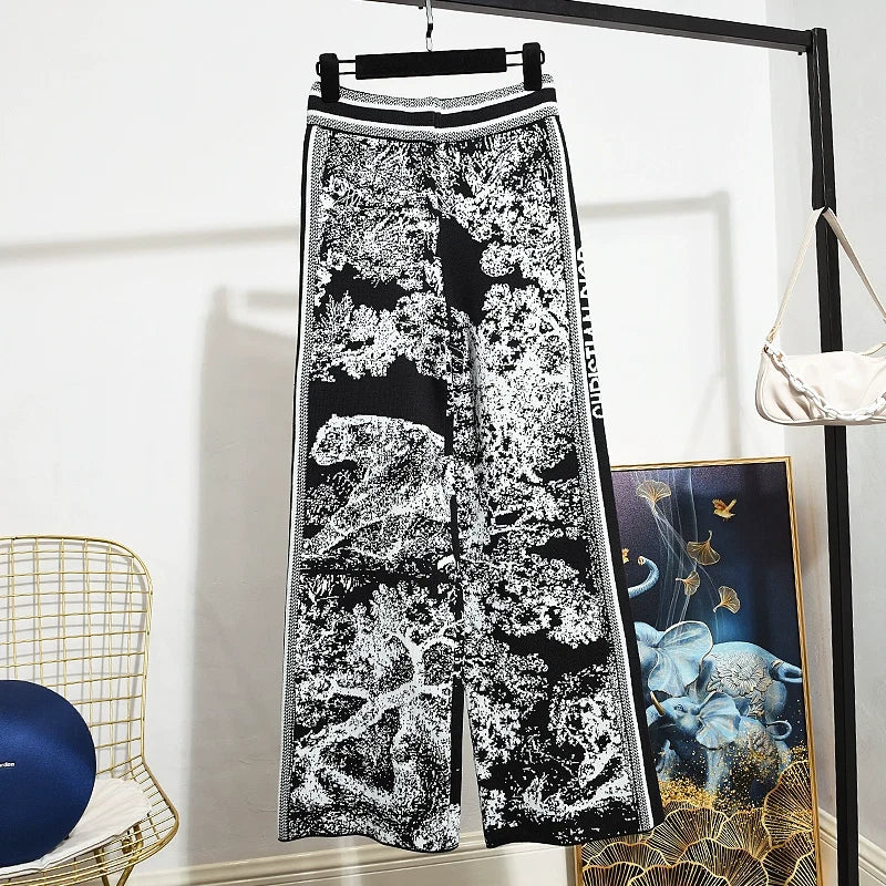 Hong Kong Style Retro Suit Pant Early Autumn New Women's Online Red Fashion Temperament Leisure Sports Two-piece Set