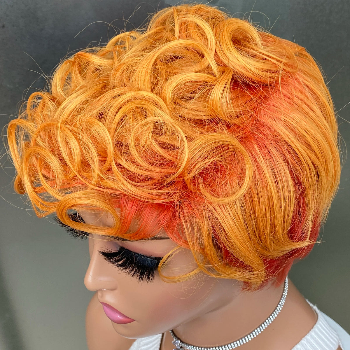 Short Curly Two-Tone Wig – Multi-Color Options